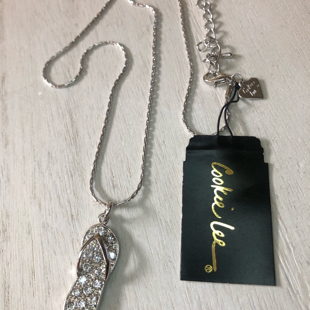 Cookie Lee Flip Flop Necklace